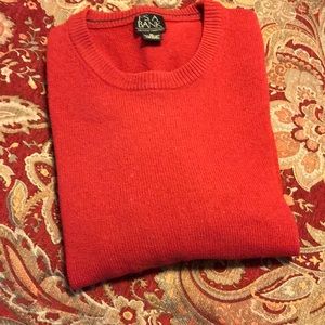 Man’s crew neck sweater